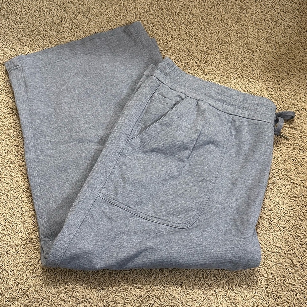 ATHLETA size 26 Farrollon Light Blue Heathered Wide Crop